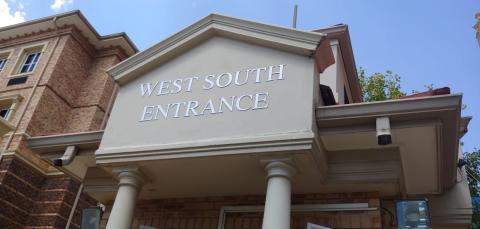 Grayston Square Signage